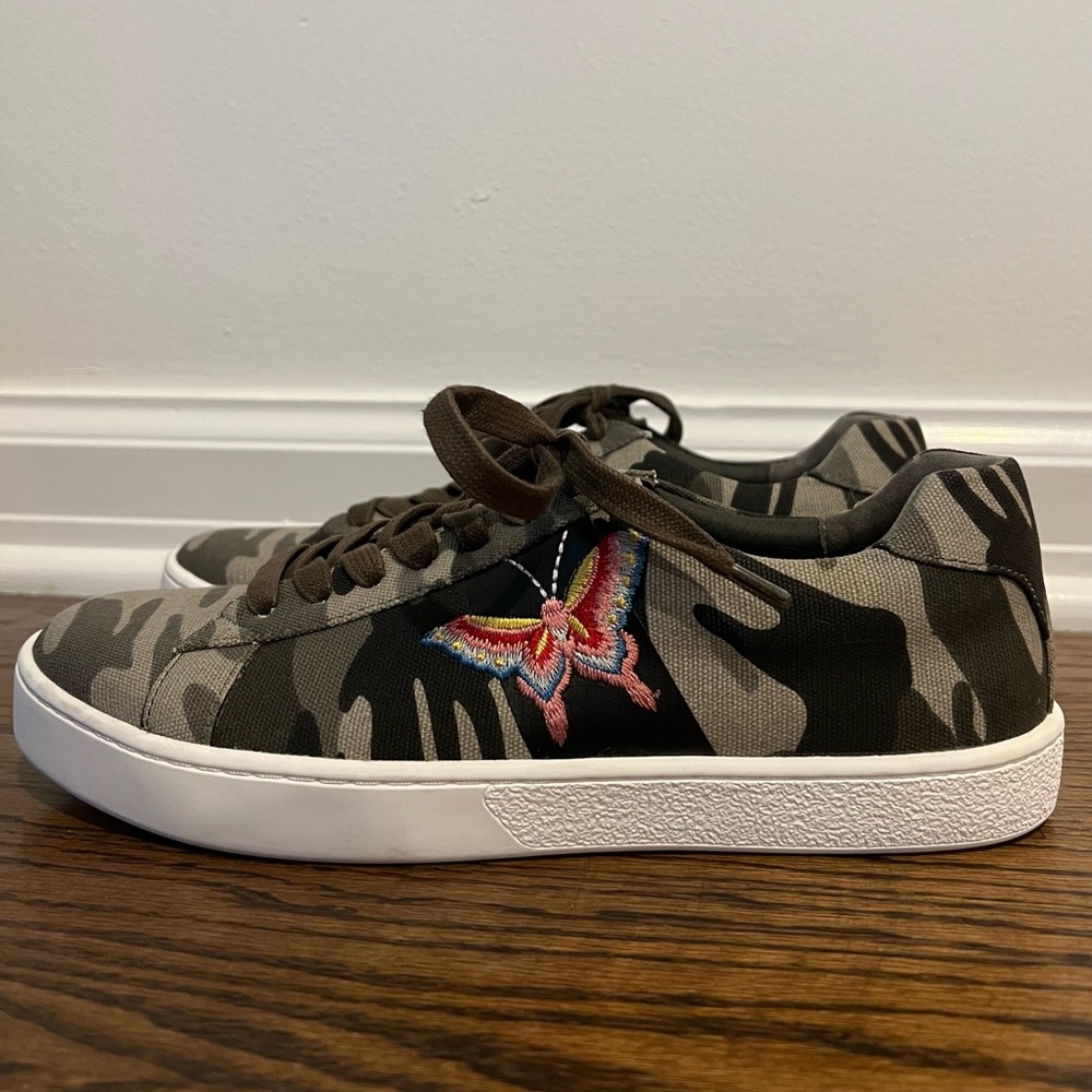 Johnny Was Sneakers